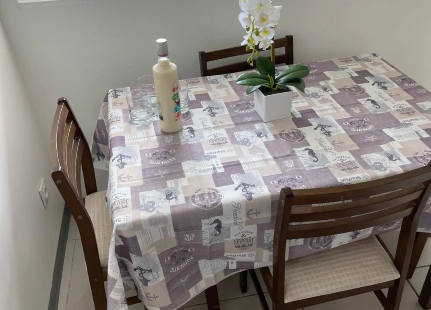 Petit F2 Entierement Renove Equipe En Energie Solaire Et Citerne D Eau Apartment 0*, Petit-Bourg